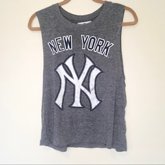 mens yankees tank top